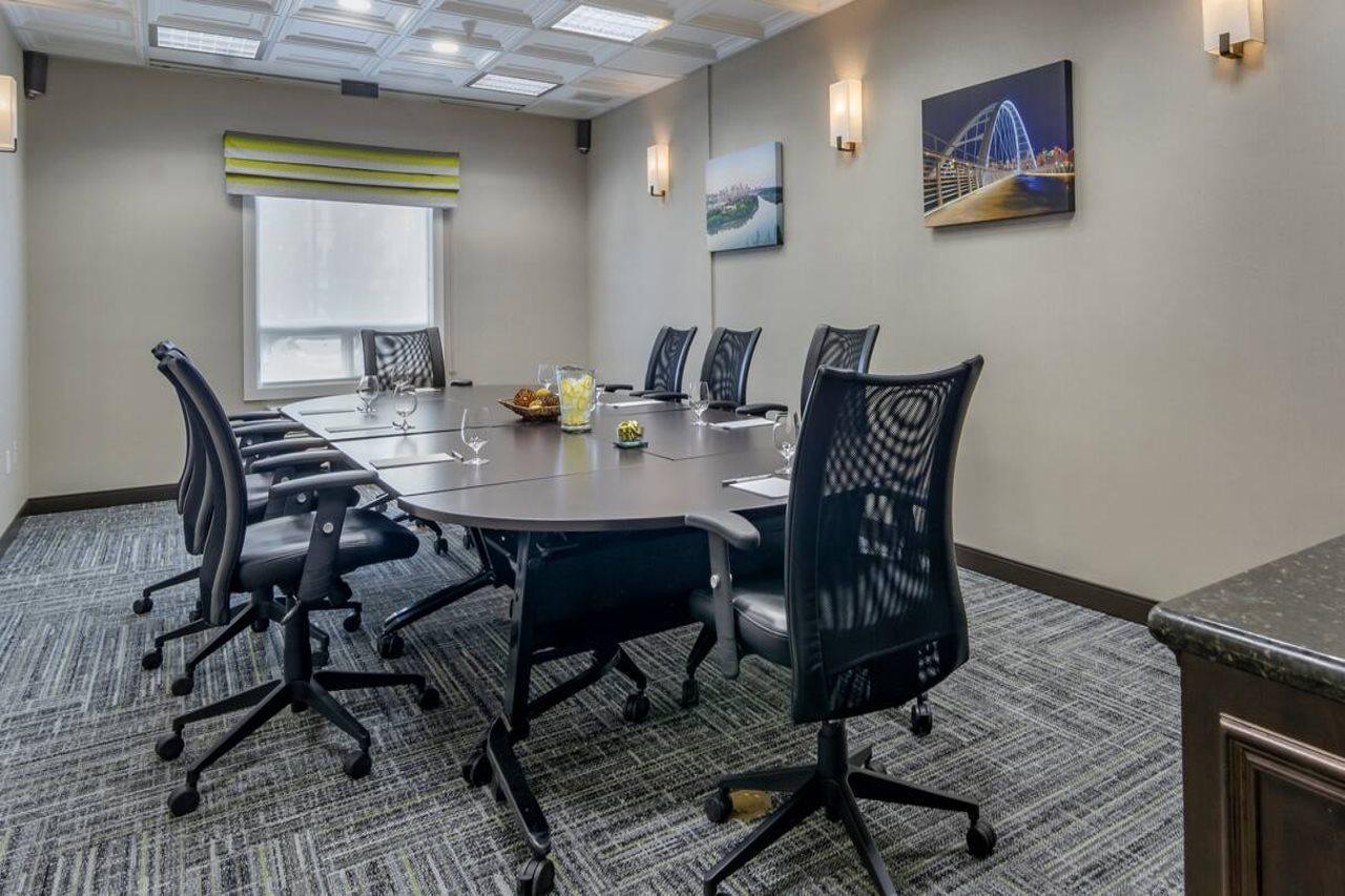 Hampton Inn & Suites Edmonton/West Ngoại thất bức ảnh