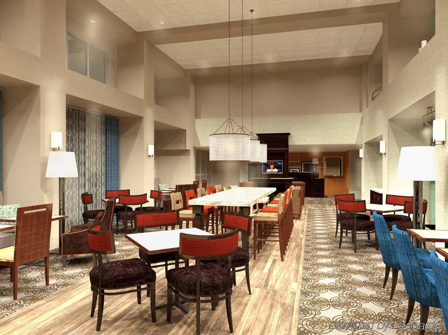 Hampton Inn & Suites Edmonton/West Ngoại thất bức ảnh