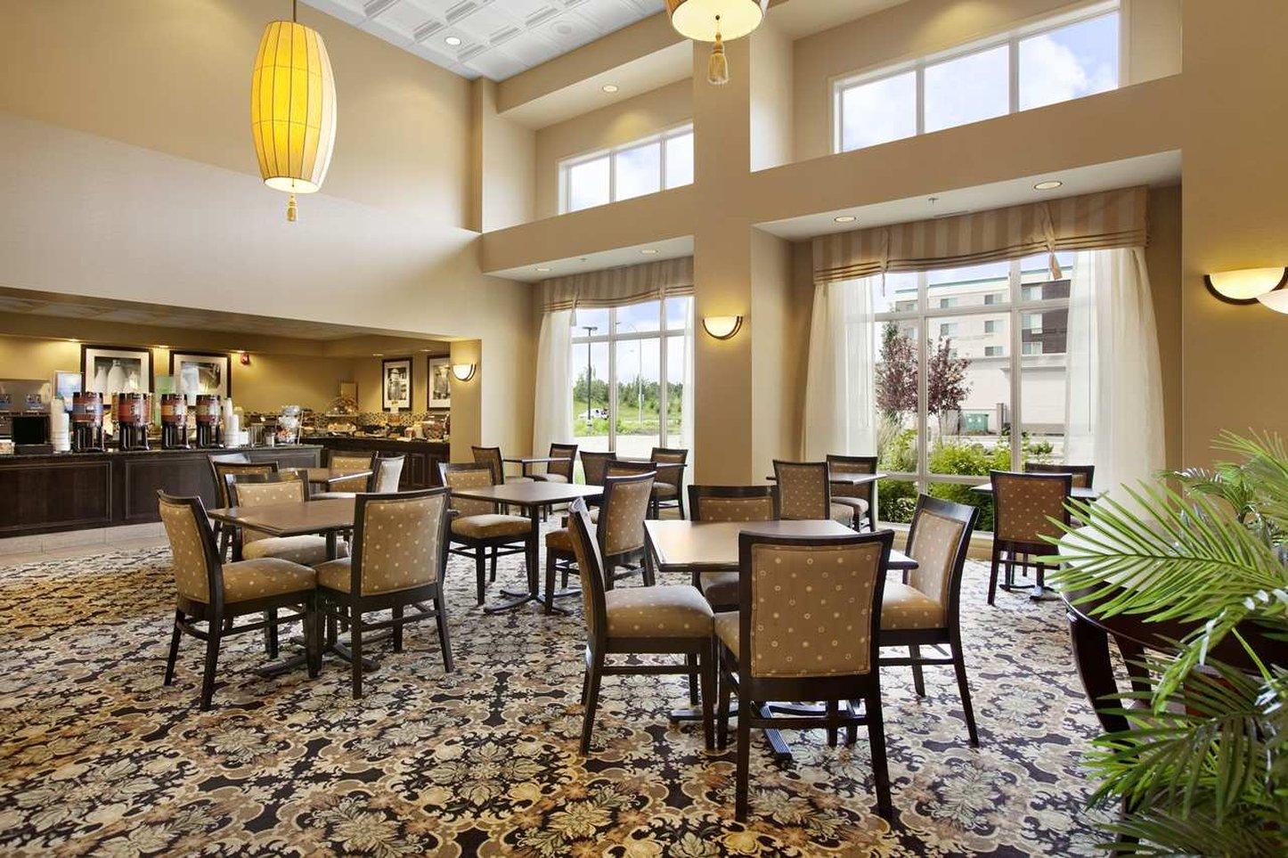 Hampton Inn & Suites Edmonton/West Ngoại thất bức ảnh